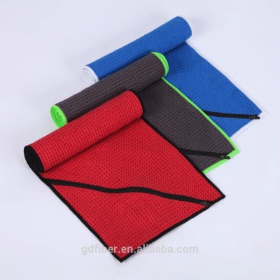 Original Design Microfiber Sport Towel With Zip Pocket/Pouch Fast Dry Absorbent Microfiber Fabric Waffle Weave Drying Towel